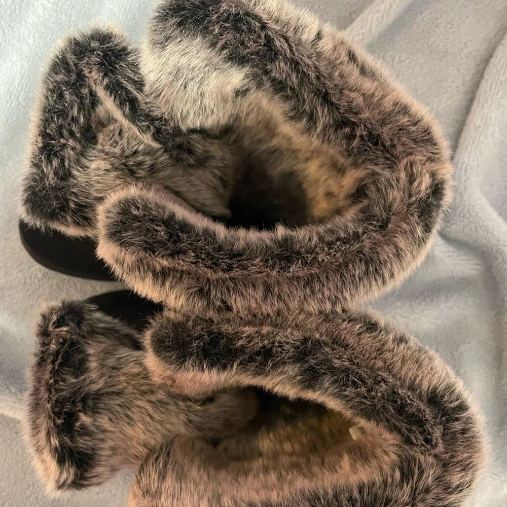 NWT Liz Claiborne Women’s Winter Boots Size7